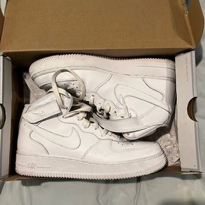 Air Force 1 mids